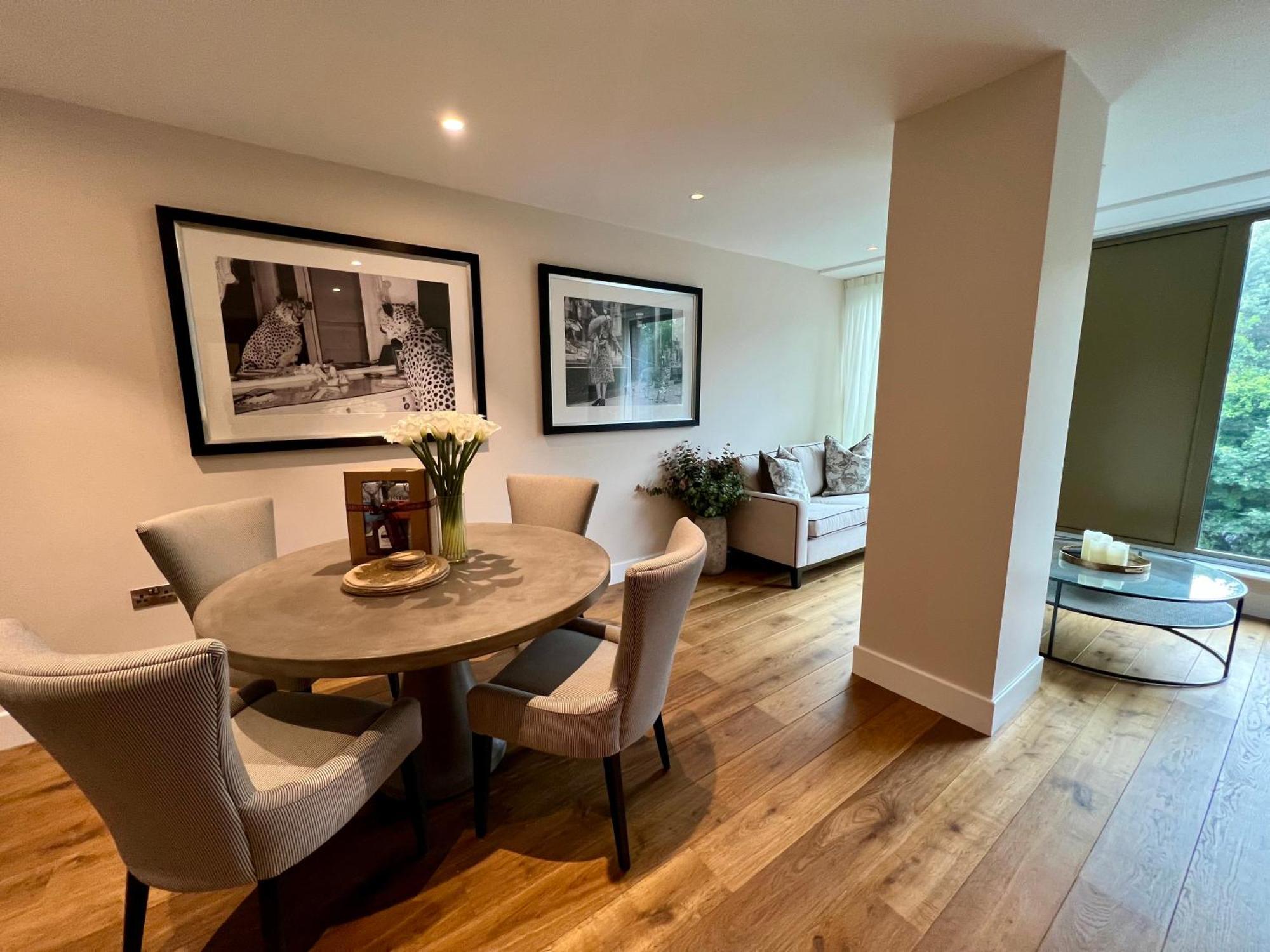 The Noir Blanc Retreat At Ryedale House Apartment Йорк Екстериор снимка